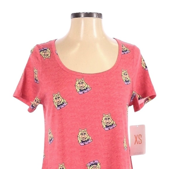 🌺 LuLaRoe Perfect Tee Disney Miss Piggy Scoop Neck Short Sleeve Top Size XS NWT - Picture 4 of 12